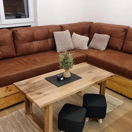 Wood - Zimska Idila יהורינה