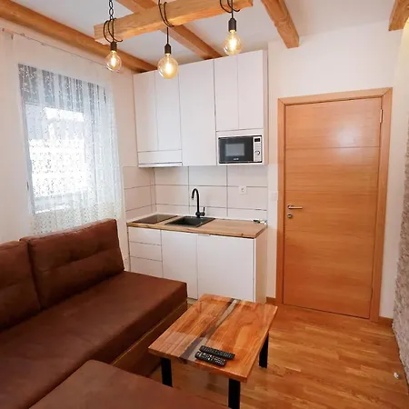 Wood - Zimska Idila *