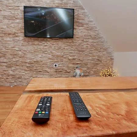 Wood - Zimska Idila יהורינה